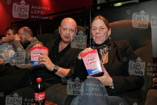 13.02.2014 |  Lugner Lounge |  Kinopremiere in der Lugner City <br>im Bild:<br> Gary Lux –mit Freundin Verena