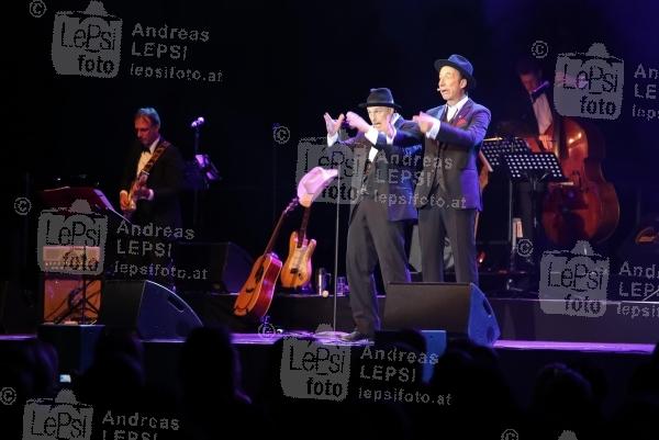 03.10.2014 |  Planet Music Gasometer |  Gala-Konzert zum Jubil&auml;um<br>Im Bild:<br> Michael Seida u. Swing-Band -live, auf der B&uuml;hne