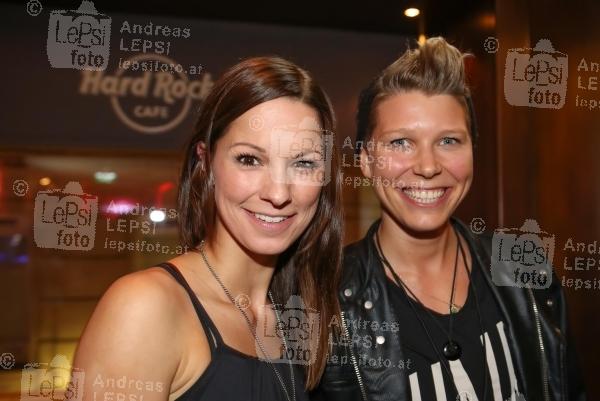 11.10.2014 |  Hard Rock Cafe Wien |  Lets rock Vienna!<br>im Bild:<br> Christina St&uuml;rmer, Virginia Ernst
