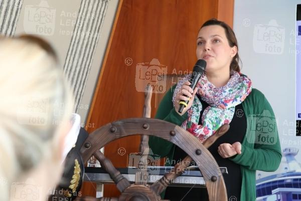 04.11.2014 |  Motto am Fluss |  Pressebrunch v. SPLASHLINE | PR - Robin Consult <br>im Bild:<br> Stefanie Hegener -RCL Cruises Ltd.