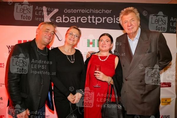 11.11.2014 |  Wiener Urania |  Verleihungs-Gala z. Kleinkunst-Preis<br>im Bild:<br> Andreas Vitasek, Regine Bulling-Schneyder, Daria Vitasek, Werner Schneyder