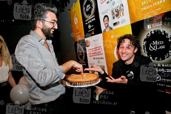 THOMAS IAN NICHOLAS - Ein Stück AMERICAN PIE in Wien 13.05.2015 | Chaya Fuera | Event v. Med & Law<br>im Bild:<br> Benni Basarati -Med & Law, Thomas Ian Nicholas -Kevin Myers a. American Pie