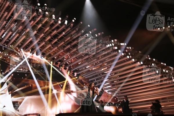 22.05.2015 |  Wiener Stadthalle |  veranstaltet v. EBU, ORF u. Stadt Wien<br>im Bild:<br> Elhaida Dani, I&rsquo;m Alive, Albanien -a. d. Eurovision Song Contest-B&uuml;hne