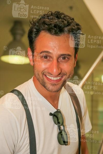 13.08.2015 |  Lugner Kino City |  Wien-Kinopremiere v. filmladen<br>im Bild:<br> Serkan Kaya -Portrait