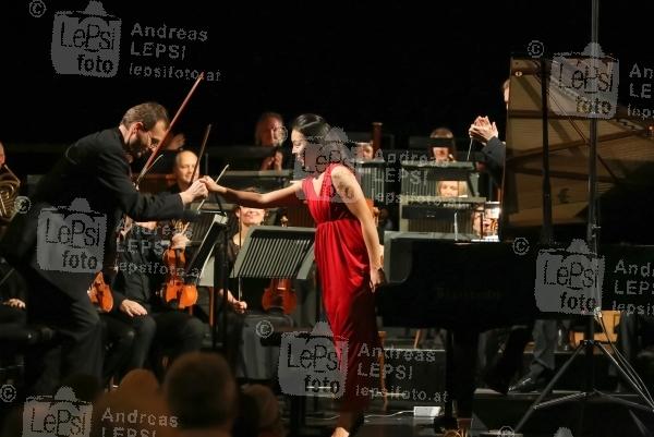 27.11.2015 |  Schlosstheater Schönbrunn |  Finale mit dem Wiener Kammerorchester <br>im Bild:<br> Soo Jin Cha -Finalistin, im Bewerb