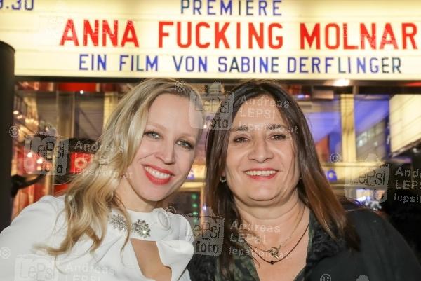 22.11.2017 |  Gartenbau Kino |  ein Sabine Derflinger Film feiert in Wien Premiere <br>im Bild:<br> Nina Proll, Sabine Derflinger -Regie
