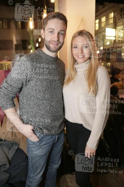 LE BURGER - VIP-Opening 08.01.2019 |  Rotenturmstraße |  Eröffnung eines exklusives Burger-Restaurant<br>im Bild:<br> Johannes JOSH. Sumpich, Chiara Pisati,