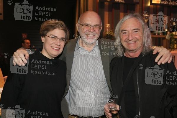 22.03.2022 |  Globe Wien |  Verleihungs-Gala<br>im Bild:<br> GmR Ursula Berner, Mario Rossori, Peter Pernica,