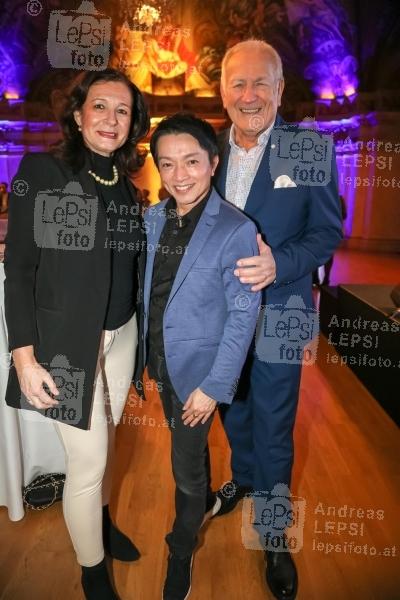 160 Jahre M.Maurer 25.01.2024 | Palais Niederösterreich | Das Wiener Traditionsunternehmen M.Maurer feiert Jubiläum<br>im Bild:<br> Ursula Freyerer -WKO, Nhut La Hong, Wolfgang Hickel -WKO,