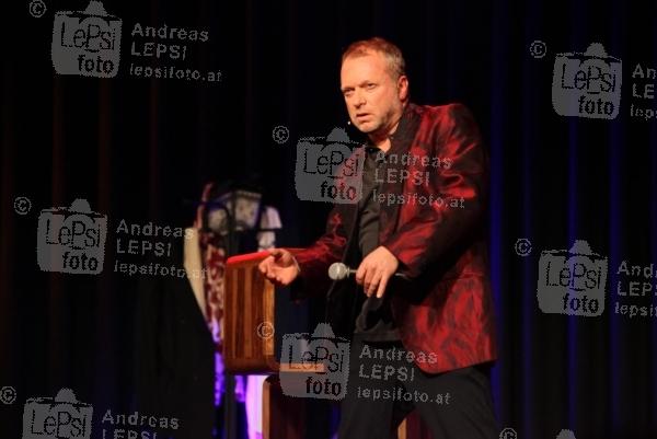 17.02.2014 |  Orpheum Wien |  Kabarett-Premiere, <br>im Bild:<br> Christoph Fälbl, Reinhard Nowak –live auf der Bühne