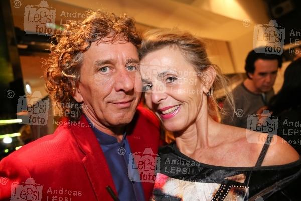 Dancer against Cancer- Kalender Präsentation 2014/15 25.02.2014 | Rochus 1090 | Dancer against Cancer – Charityveranstaltungsverein<br>im Bild:<br> Tony Rei, Maria Lahr