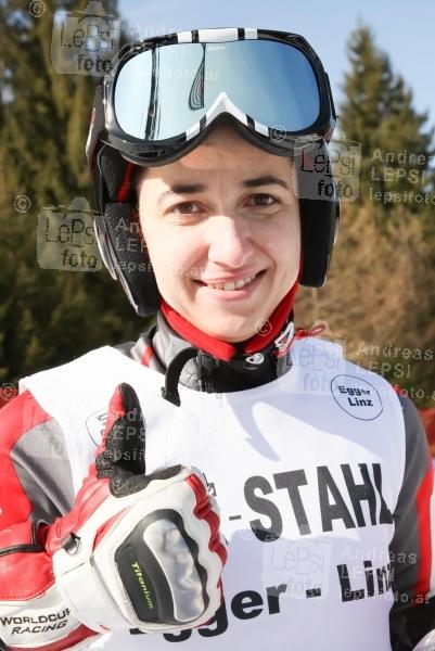 26-27.02.2014 |  Stuhleck / Steiermark |  <br>im Bild:<br> Donnerstag, 27.2.: Start Super-G (Allg. Klassen) Weltmeisterin Alena Housova, CZE