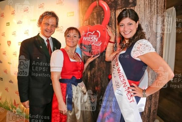 Wiener Wiesn 2014 – Eröffnung 25.09.2014 | Wiener Prater/Kaiserwiese | Oktoberfest in Wien<br>Im Bild:<br> Christian Feldhofer -GF WW, Claudia Wiesner -GF WW, Miss Wiener Wiesn 2014 Sophie Marie Szoloczki
