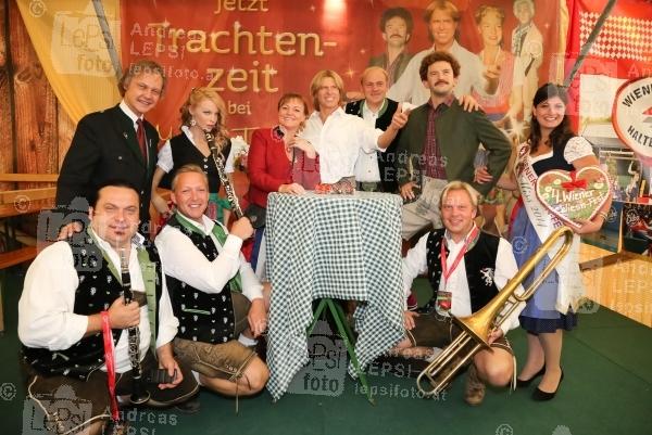 Wiener Wiesn 2014 – Eröffnung 25.09.2014 | Wiener Prater/Kaiserwiese | Oktoberfest in Wien<br>Im Bild:<br> Christian Feldhofer -GF WW, Claudia Wiesner -GF WW, Miss Wiener Wiesn 2014 Sophie Marie Szoloczki, Die Edlseer -mit d Madame Tussauds Wachs-Promis