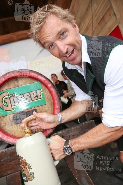 25.09.2014 |  Wiener Prater/Kaiserwiese |  Oktoberfest in Wien<br>Im Bild:<br> Hans Knau&szlig; -Bier-Anstich