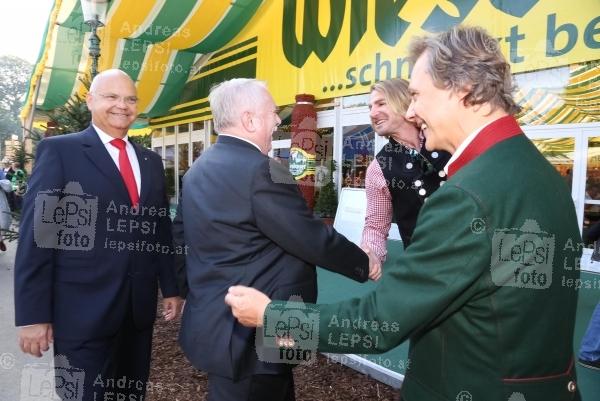 Wiener Wiesn 2014 – 5.Tag 25.09.2014 | Wiener Prater/Kaiserwiese | Oktoberfest in Wien<br>Im Bild:<br> Harry Kopietz, Bgm Michael Häupl, Leo Hillinger, Christian Feldhofer -GF WW