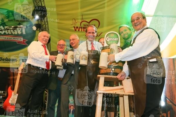 Wiener Wiesn 2014 – 5.Tag 25.09.2014 | Wiener Prater/Kaiserwiese | Oktoberfest in Wien<br>Im Bild:<br> Bgm Michael Häupl, Christian Konrad, Michael Landau, Markus Liebl, Willy Turecek -Bier-Anstich a d Bühne am Wiener Wirtn-Tag