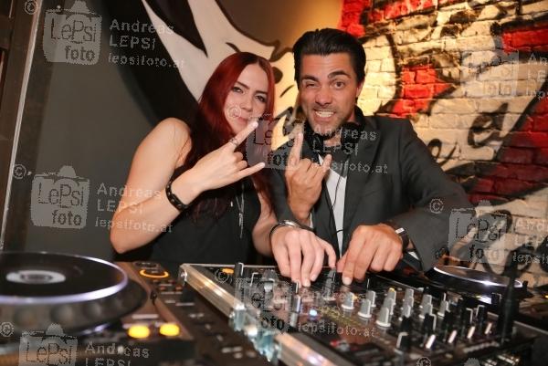 ADDICTED TO ROCK STORE 02.10.2014 | Getreidemarkt 11 | VIP u. Presse Opening<br>Im Bild:<br> Andreas Seidl -als Dj