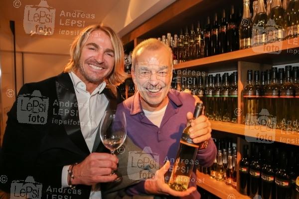 Leo Hillinger Wineshop & Bar – Soft Opening 25.10.2014 | Wollzeile 25 | Leo Hillinger GmbH Marketing<br>im Bild:<br> Leo Hillinger, Heinz Kammerer -Wein & Co