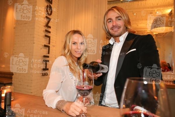 Leo Hillinger Wineshop & Bar – Soft Opening 25.10.2014 | Wollzeile 25 | Leo Hillinger GmbH Marketing<br>im Bild:<br> Leo Hillinger -mit Gattin Evelyn