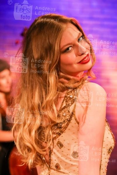 ZOË & Band Live – Programm „Debut“ 11.06.2015 |   Theater am Spittelberg |  PR SCHWAIGER MUSIC MANAGEMENT
 <br>im Bild:<br>
 ZOE -Portrait