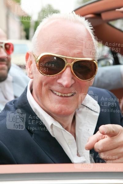 GARY HOWARD feiert seinen 60sten Geburtstag 17.06.2015 | Marchfelderhof/Deutsch-Wagram | standesgemäß bei Gerhard Bocek<br>im Bild:<br> Gary Howard -Portrait
