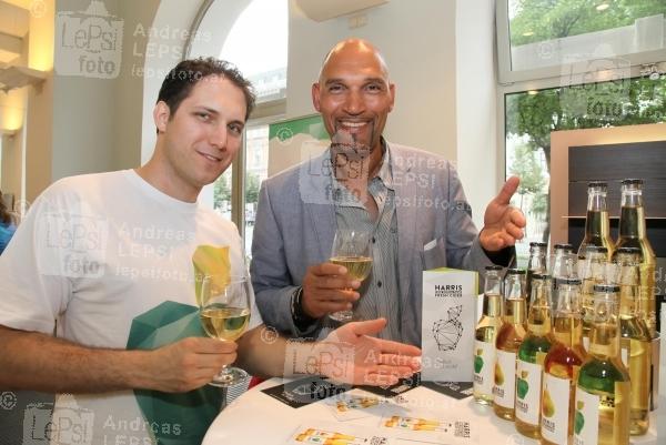 FASHION SPIRIT TO ALL 18.06.2015 |   Poggenpohl | <br>im Bild:<br> Thomas Ritter -Harris Cider, Cyril Radlher