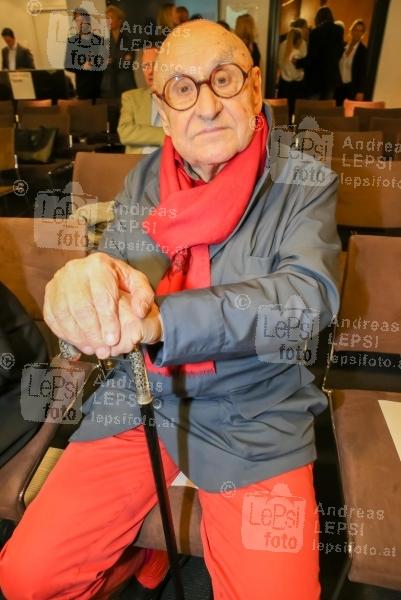 IRONIMUS - Das Wunder Östereich 21.10.2015 | Novomatic Forum | Karikaturen aus 60 Jahren<br>im Bild:<br> Gustav Peichl -Ironimus, Portrait