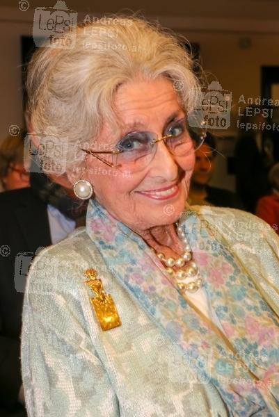 IRONIMUS - Das Wunder Östereich 21.10.2015 | Novomatic Forum | Karikaturen aus 60 Jahren<br>im Bild:<br> Lotte Tobisch -Portrait