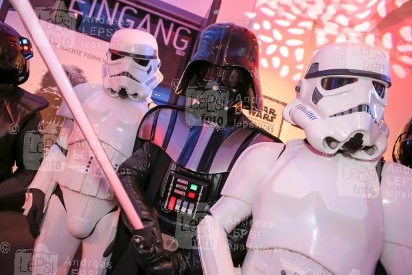 17.12.2015 |  MAK Wien |  ViP Opening zur Ausstellung aus dem Lucasfilm-Archiven<br>im Bild:<br> Star Wars Charaktere - Darth Vader, Sturmtruppen-Krieger
