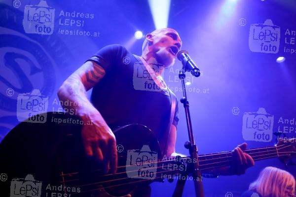 SANTIANO 26.01.2016 |  Ottakringer Brauerei |  Konzert in Wien<br>im Bild:<br> Santiano -live, a d Bühne