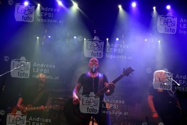 SANTIANO 26.01.2016 |  Ottakringer Brauerei |  Konzert in Wien<br>im Bild:<br> Santiano -live, a d Bühne