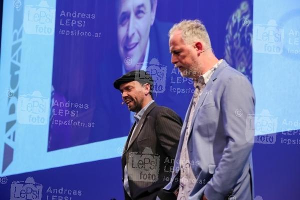 ADGAR Gala 2016 10.03.2016 | Wiener Konzerthaus | Werbepreis VÖZ <br>im Bild:<br> Kabarett-Gruppe maschek -Peter Hörmanseder u. Robert Stachel -a d Bühne