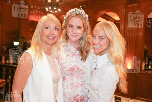 05.04.2016 |  Park Hyatt Vienna |  die Reihe starker Initiativen f&uuml;r erfolgreiche Karriere-Frauen<br>im Bild:<br> Uschi Fellner, Niki Osl, Jenny Fellner