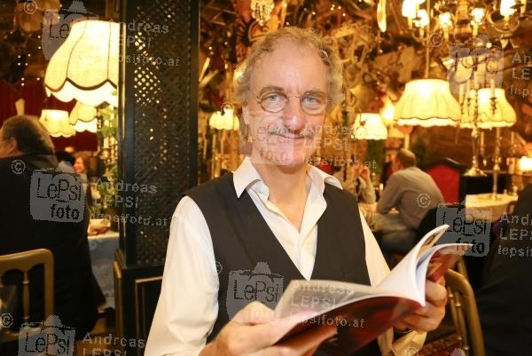 BRUNO THOST feiert sein 50. Bühnenjubiläum 02.05.2016 | Marchfelderhof/Deutsch-Wagram | mit prominente Freunde aus der Musik- u. Schauspiel-Szene. <br>im Bild:<br> Wolfgang Bamschabl Katzer