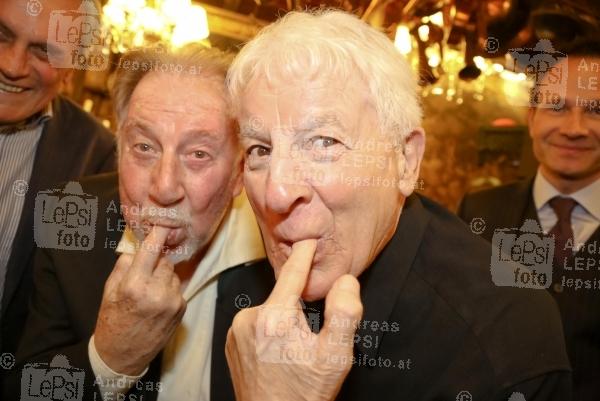 BRUNO THOST feiert sein 50. Bühnenjubiläum 02.05.2016 | Marchfelderhof/Deutsch-Wagram | mit prominente Freunde aus der Musik- u. Schauspiel-Szene. <br>im Bild:<br> Bruno Thost, Mandy von den Bambis