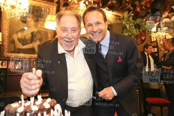 BRUNO THOST feiert sein 50. Bühnenjubiläum 02.05.2016 | Marchfelderhof/Deutsch-Wagram | mit prominente Freunde aus der Musik- u. Schauspiel-Szene. <br>im Bild:<br> Bruno Thost, Alexander Rüdiger