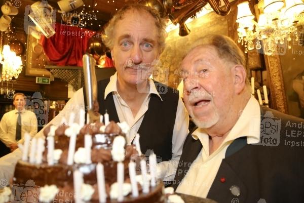 BRUNO THOST feiert sein 50. Bühnenjubiläum 02.05.2016 | Marchfelderhof/Deutsch-Wagram | mit prominente Freunde aus der Musik- u. Schauspiel-Szene. <br>im Bild:<br> Bruno Thost, Wolfgang Bamschabl Katzer