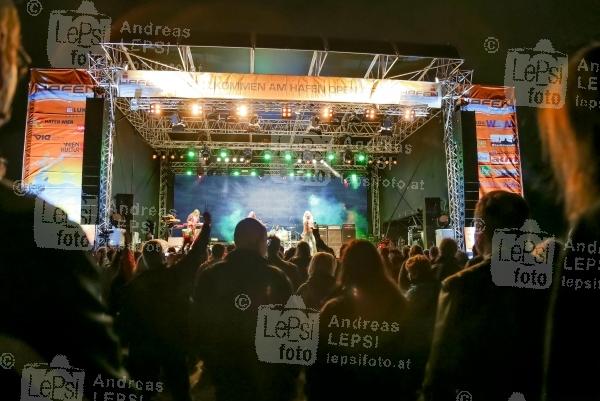 12.-14.08.2016 |  Alberner Hafen/Donau |  Musikfestival in Simmering<br>im Bild:<br> 12.08: &Uuml;bersicht, Stimmung