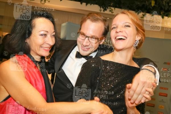 07.11.2016 |  Wiener Ronacher |  Gala-Abend zum Theaterpreis<br>im Bild:<br> Sona MacDonald, Florian Teichtmeister, Bea Brocks -Aftershow-Party im Hotel Le M&eacute;ridien