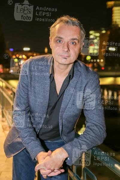 Österreichischer Kabarettpreis 2016 08.11.2016 |  Wiener Urania |  Verleihungsgala<br>im Bild:<br> Thomas Maurer -Portrait