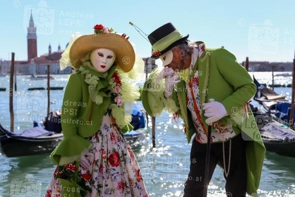 25.02.2017 |  Venedig/Italien |  eine lange venezianische Tradition <br>im Bild:<br> Piazzetta San Marco, Venezianische Masken, Element Historisch