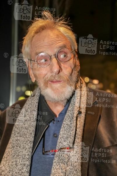 Österreichischer Kabarettpreis – 2017 20.11.2017 |  Wiener Urania | Verleihungs-Gala<br>im Bild:<br>Kamera-Legende Walter Kindler -Portrait