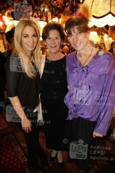 10.01.2018 |  Marchfelderhof/Deutsch-Wagram |  unter dem Motto DER GROSSE GATSBY<br>im Bild:<br>   Yvonne Rueff, Ingrid Wendl, Claudia Kristofics-Binder