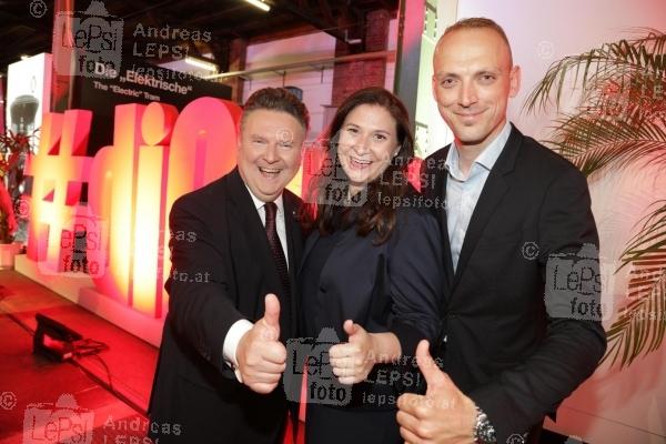 29.05.2018 |  Remise Verkehrsmuseum |  Opening-Party<br>im Bild:<br> Bm Michael Ludwig, Barbara Novak -Spö Wien, Thomas Waldner -Donauinselfest,