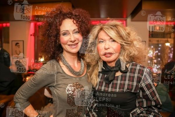 Johann Frank - Neu in der Szene 21.11.2018 | Neuer Markt | Grand Opening<br>im Bild:<br> Christina Lugner, Jeannine Schiller