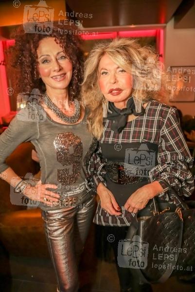 21.11.2018 |  Neuer Markt |  Grand Opening<br>im Bild:<br> Christina Lugner, Jeannine Schiller