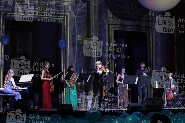 22.11.2018 |  Theater an der Wien |  Charity Gala für UNICEF Österreich | PR FelberKultur<br>im Bild:<br> Yury Revich -a d Bühne