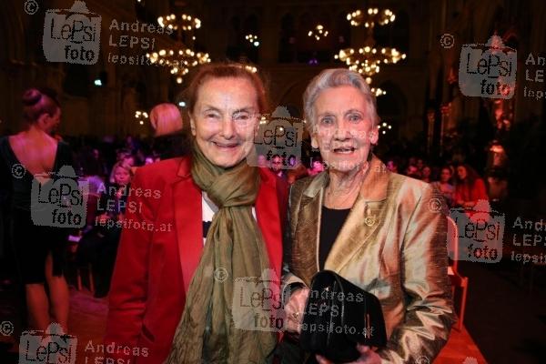 30.01.2019 |  Wiener Rathaus |  Verleihungsgala d. Akademie des Österreichischen Films<br>im Bild:<br> Erni Mangold, Ingrid Burkhard,