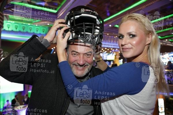 SUPERBOWL NIGHT 2019 03.02.2019 |  Admiral Arena Prater | Promis in der VIP ZONE<br>im Bild:<br>Heinz Stiastny, Kathi Steininger,